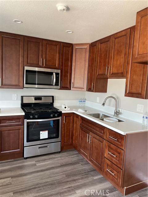 Detail Gallery Image 3 of 12 For 25925 Narbonne Ave #35,  Lomita,  CA 90717 - 2 Beds | 1 Baths
