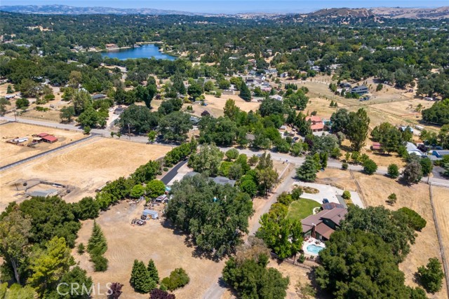 8830 San Gabriel Road, Atascadero CA: https://media.crmls.org/medias/4486ac0d-00c5-4ec2-b528-64b4989dd5db.jpg