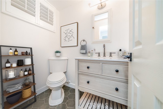 Detail Gallery Image 14 of 46 For 726 Robinhood, Redlands,  CA 92373 - 4 Beds | 2/1 Baths