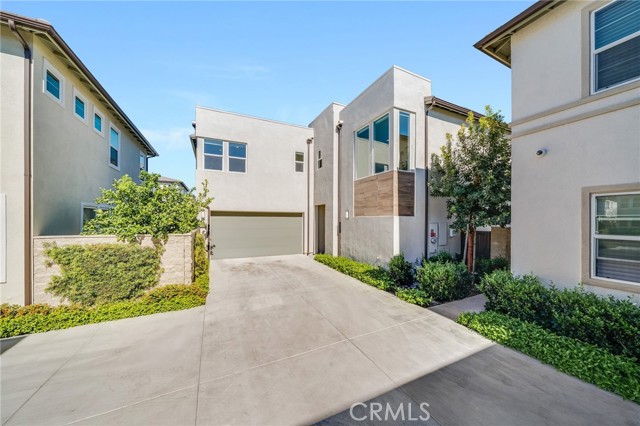 Detail Gallery Image 2 of 42 For 200 Holliston, Lake Forest,  CA 92630 - 4 Beds | 4 Baths