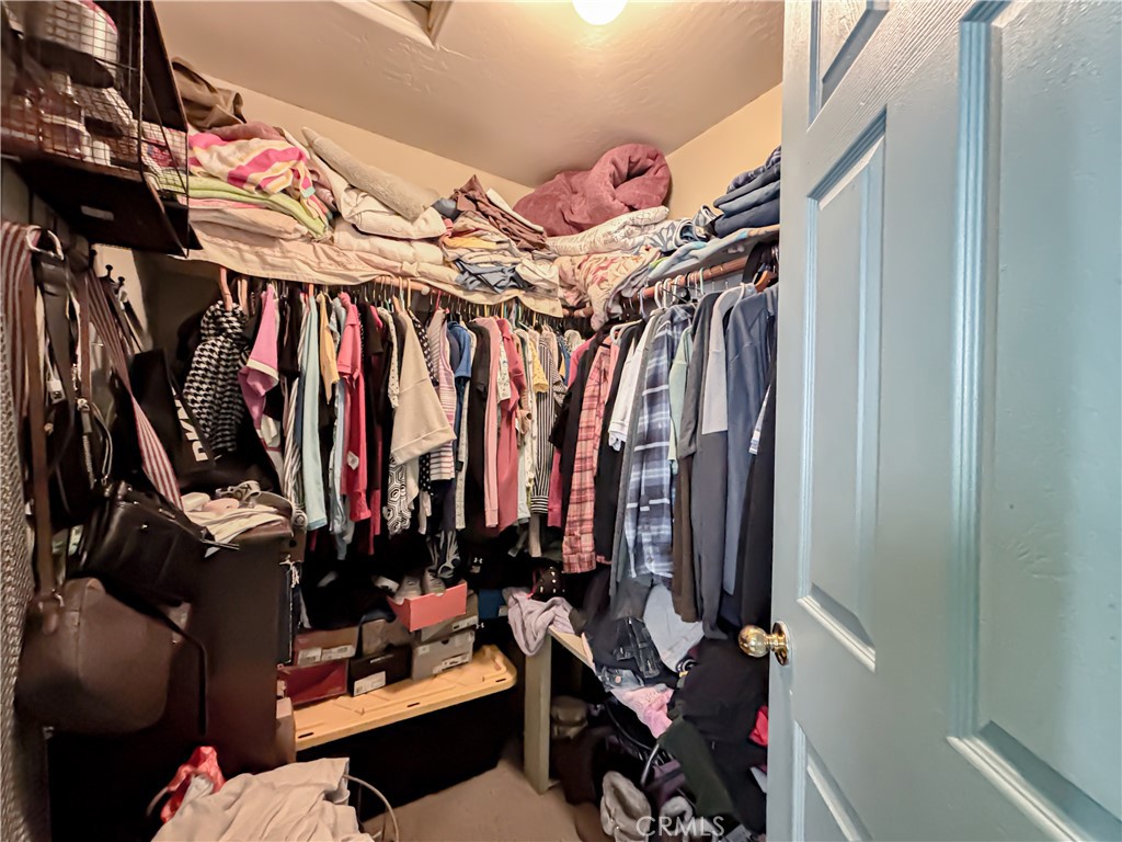 https://media.crmls.org/medias/448765c9-52ad-422e-b891-817a9c094d48.jpg?preset=X-Large