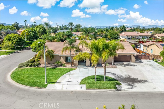 Detail Gallery Image 4 of 71 For 26395 Wisdom Dr, Hemet,  CA 92544 - 4 Beds | 2/1 Baths