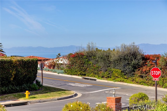 760 Via Del Monte, Palos Verdes Estates, California 90274, 4 Bedrooms Bedrooms, ,3 BathroomsBathrooms,Residential,Sold,Via Del Monte,SB23007953