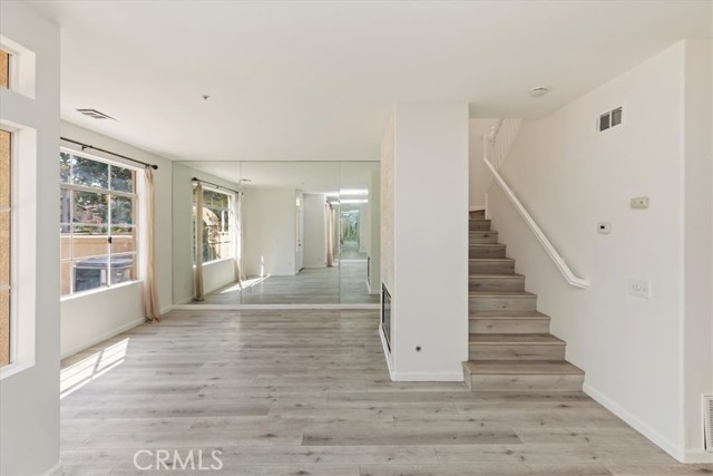 27 Tierra Plano, Rancho Santa Margarita CA: https://media.crmls.org/medias/44890333-9a6b-4606-9559-8354415df956.jpg