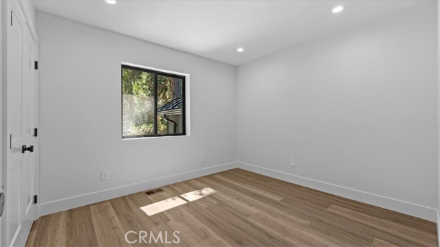 610 Pioneer, Lake Arrowhead, CA 92352