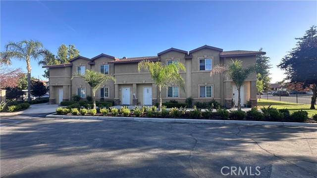 600 Hosking Avenue, Bakersfield CA: https://media.crmls.org/medias/44899a9c-7fbc-4790-8acb-f17b3eb33f07.jpg
