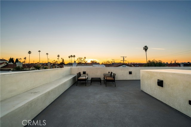 171 Savona Walk, Long Beach CA: https://media.crmls.org/medias/448a04d9-ff09-4102-8cc4-c55612b189f8.jpg