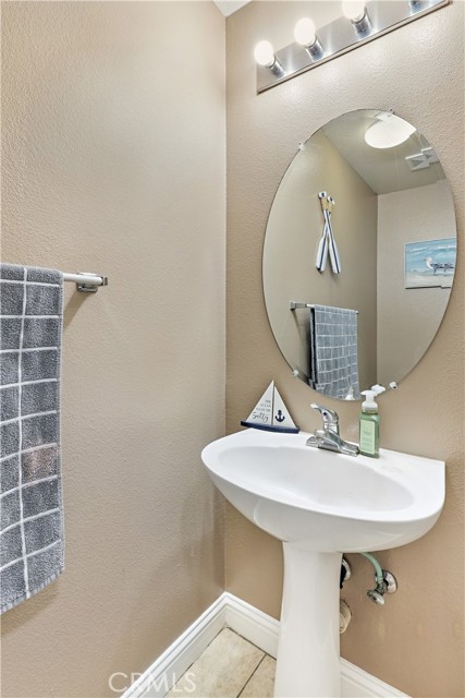 Detail Gallery Image 20 of 44 For 1235 Sunrise Dr, Merced,  CA 95348 - 4 Beds | 2/1 Baths