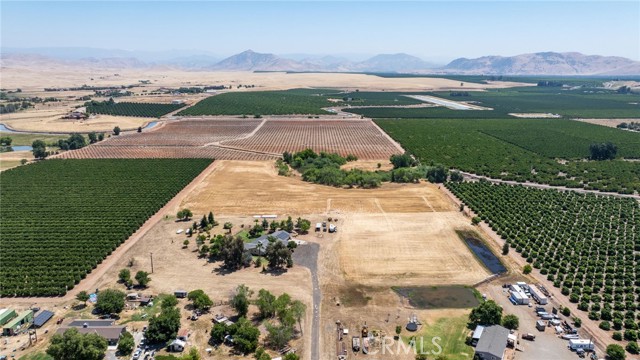 Detail Gallery Image 38 of 41 For 3298 N Zediker Ave, Sanger,  CA 93657 - 3 Beds | 2 Baths