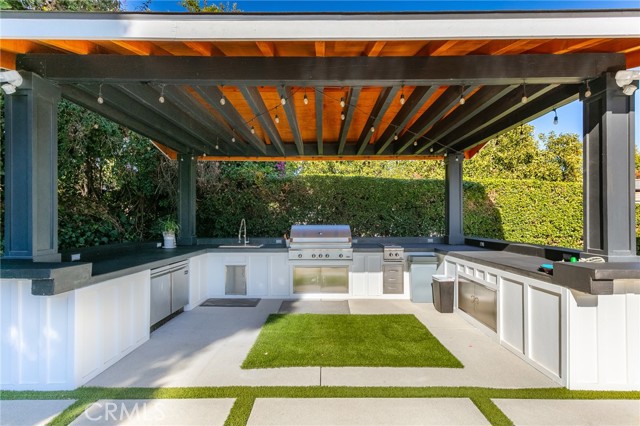5225 Topeka Drive, Tarzana CA: https://media.crmls.org/medias/448b45c4-3d09-4fca-90f5-876c10b75323.jpg