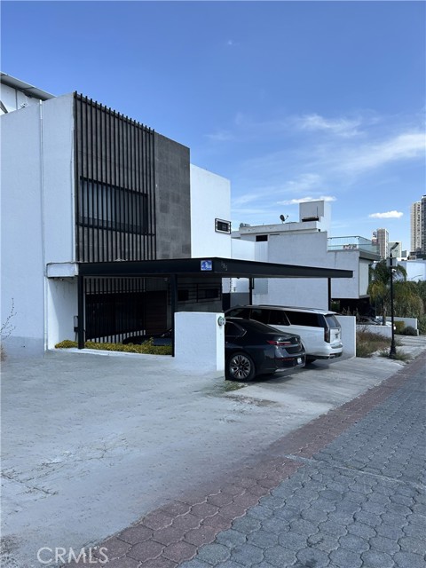 Detail Gallery Image 15 of 25 For 195 Peñon De Gibraltar, Queretaro, Mx, –,  – 76063 - 3 Beds | 3/1 Baths