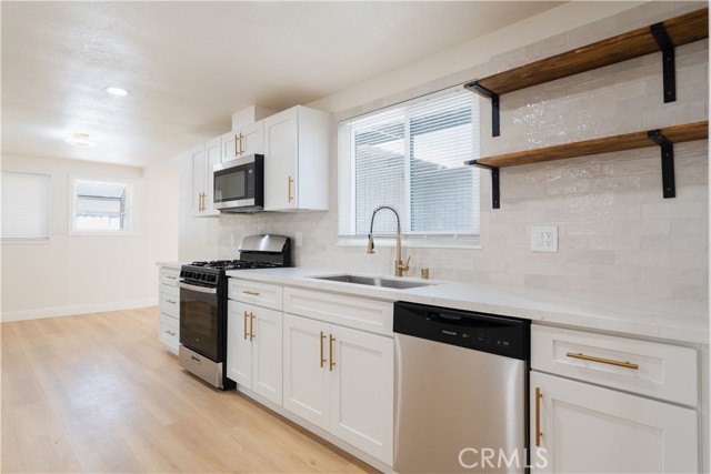 8235 Coleman Street, Riverside CA: https://media.crmls.org/medias/448c8898-66c0-4006-b361-398ae80f4a98.jpg