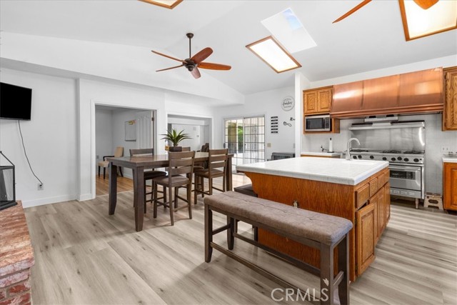 Detail Gallery Image 22 of 44 For 21890 Victorian, Wildomar,  CA 92595 - 5 Beds | 3 Baths