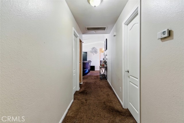 16662 Joshua Street, Hesperia CA: https://media.crmls.org/medias/448dc3fb-81e4-49ef-891c-a42433ff175f.jpg