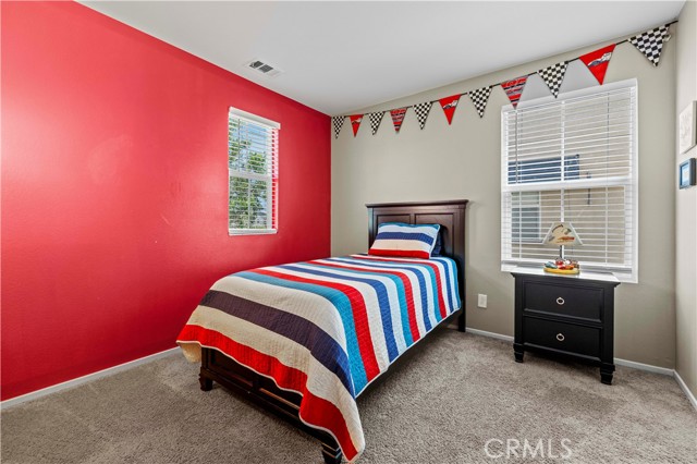 Detail Gallery Image 42 of 65 For 44315 Stadium Ct, Lancaster,  CA 93535 - 5 Beds | 2/1 Baths