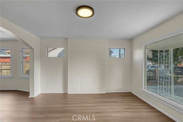 Detail Gallery Image 4 of 23 For 2947 West Blvd #1,  Los Angeles,  CA 90016 - 3 Beds | 2 Baths