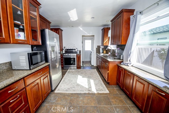 11642 Ruthelen photo 12