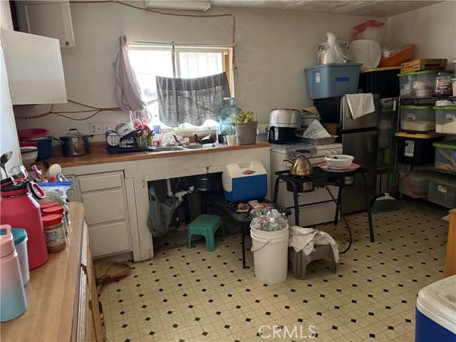 Detail Gallery Image 9 of 20 For 41455 Coventry, Newberry Springs,  CA 92365 - 3 Beds | 1 Baths