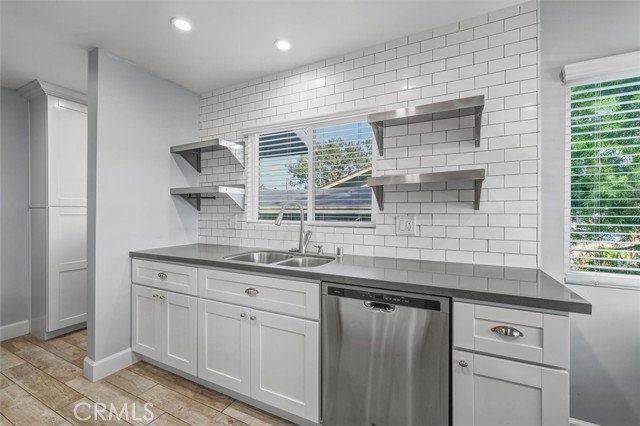 Detail Gallery Image 18 of 43 For 807 Cota, Torrance,  CA 90501 - 2 Beds | 1 Baths