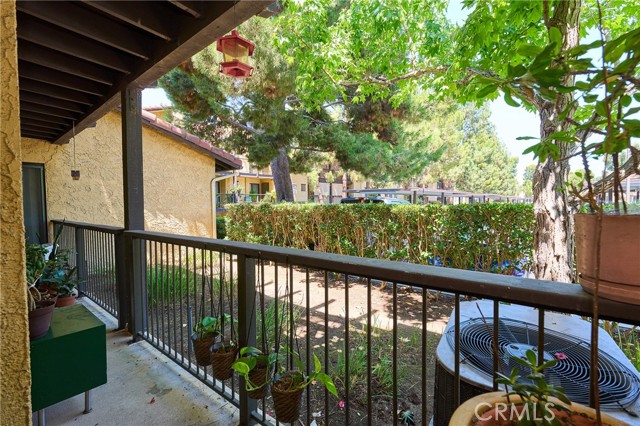 25591 Indian Hill Lane, Laguna Hills CA: https://media.crmls.org/medias/448eb5df-0b58-4fcf-a68e-2b494dc073ae.jpg