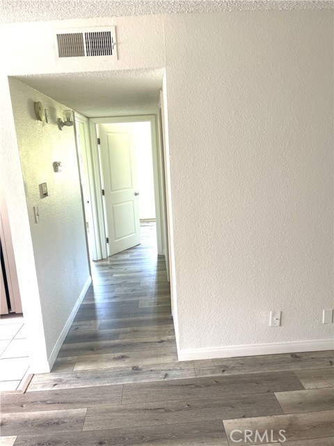 Detail Gallery Image 11 of 23 For 518 Oak St #7,  Glendale,  CA 91204 - 2 Beds | 1 Baths