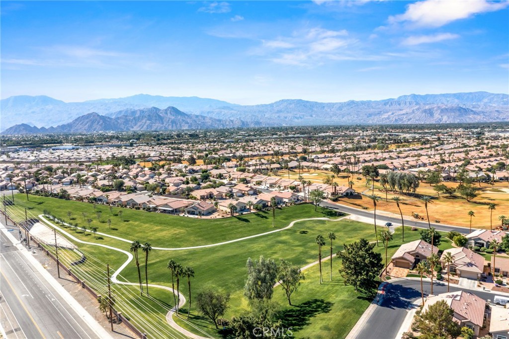 MLS #OC25250704 image #34