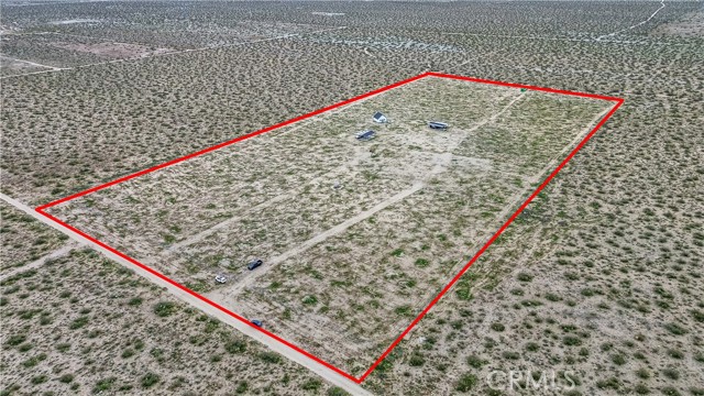 Detail Gallery Image 6 of 11 For 15803 Paramount, Phelan,  CA 92371 - – Beds | – Baths