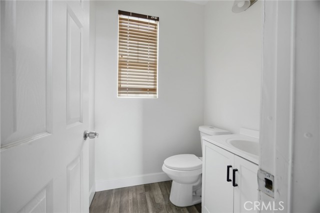 Detail Gallery Image 10 of 31 For 13184 Mammoth, Hesperia,  CA 92344 - 6 Beds | 3/1 Baths