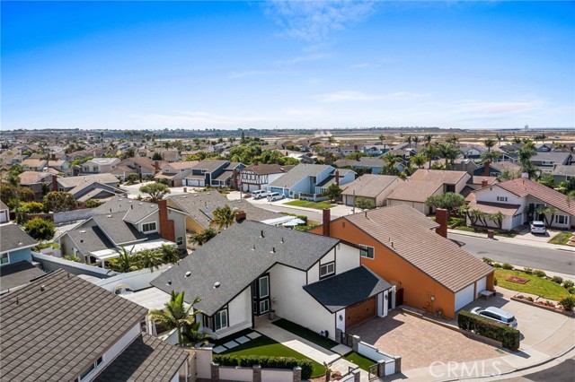 Detail Gallery Image 59 of 61 For 17902 Bolton Cir, Huntington Beach,  CA 92649 - 4 Beds | 2/1 Baths