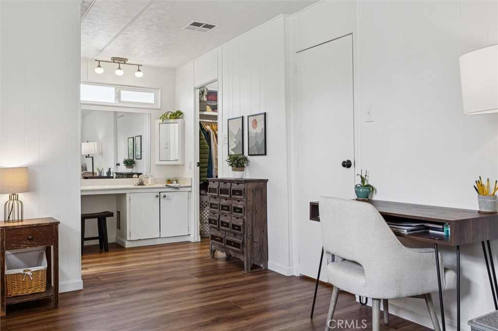 MLS #SC25120058 image #25