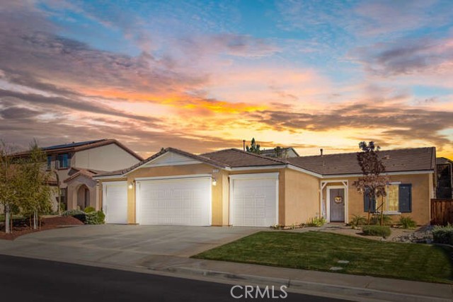 Detail Gallery Image 1 of 1 For 13136 Medal Play St, Beaumont,  CA 92223 - 4 Beds | 2 Baths