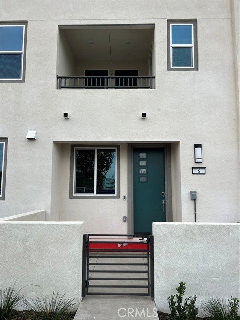 Detail Gallery Image 3 of 24 For 1700 E Park #8, Anaheim,  CA 92805 - 3 Beds | 2/1 Baths