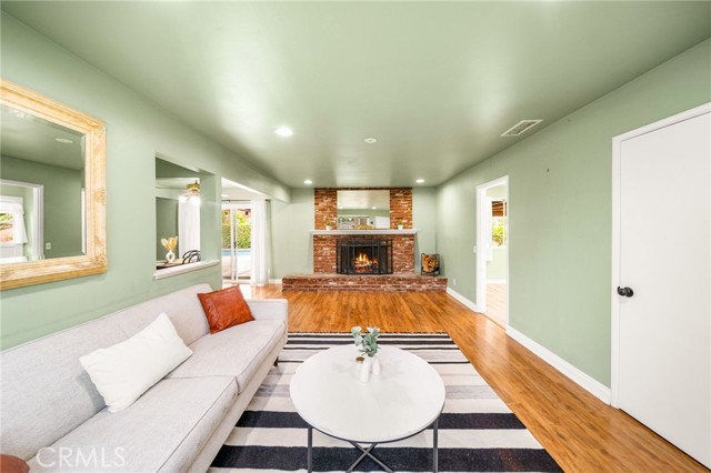 11692 Poes Street, Anaheim CA: https://media.crmls.org/medias/44921a08-93c3-43c0-afc3-1d90e23c87eb.jpg