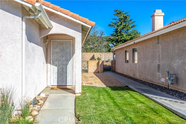 10650 Bel Air Drive, Cherry Valley CA: https://media.crmls.org/medias/44924840-efe6-44b6-b67e-af95219b2ecc.jpg