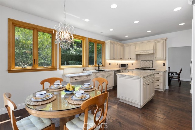Detail Gallery Image 10 of 29 For 32 Rockrose, Aliso Viejo,  CA 92656 - 4 Beds | 2/1 Baths