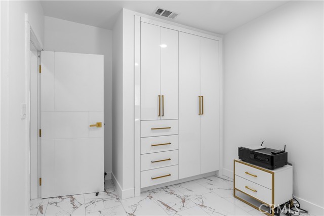 3419 Montrose Avenue, La Crescenta CA: https://media.crmls.org/medias/4492e979-c5e8-4884-85c3-81ff8ca16f9d.jpg