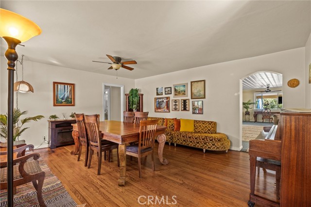 Detail Gallery Image 3 of 53 For 225 W 12th St, Chico,  CA 95928 - 3 Beds | 3 Baths