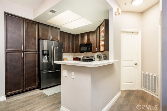 Detail Gallery Image 12 of 38 For 19431 Rue De Valore 35m,  Lake Forest,  CA 92610 - 2 Beds | 1 Baths