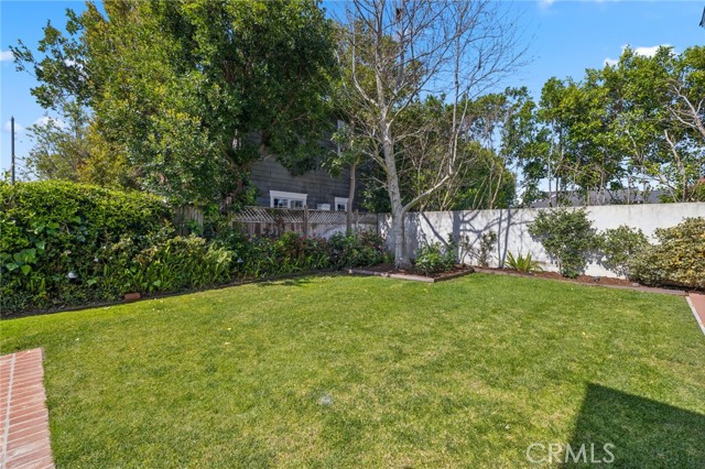 Detail Gallery Image 36 of 38 For 1121 Nottingham Rd, Newport Beach,  CA 92660 - 4 Beds | 3/1 Baths