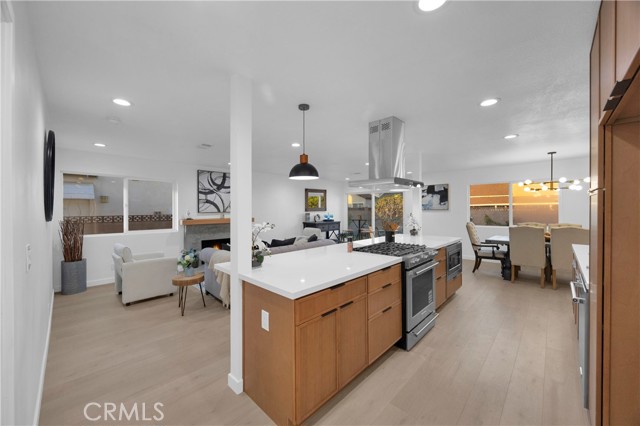 Image 4 of 33 For 10592 Pamela