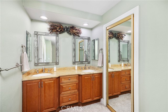 Detail Gallery Image 20 of 28 For 25492 Buckwood, Lake Forest,  CA 92630 - 4 Beds | 2/1 Baths
