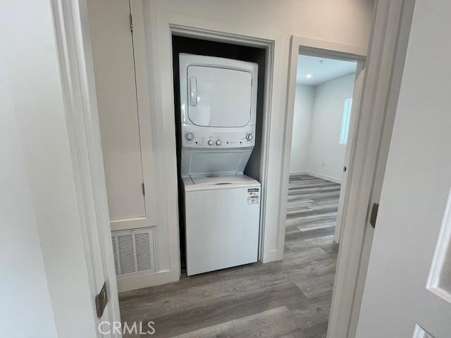 Image 15 of 21 For 11451 Victory Boulevard