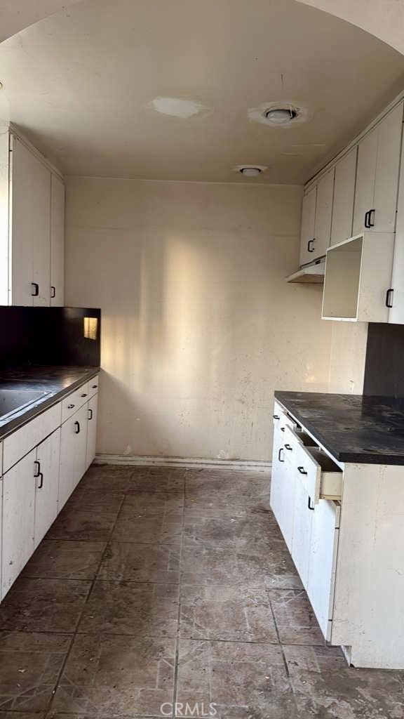 Detail Gallery Image 7 of 20 For 14662 Maclay, –,  CA 91345 - 4 Beds | 2 Baths