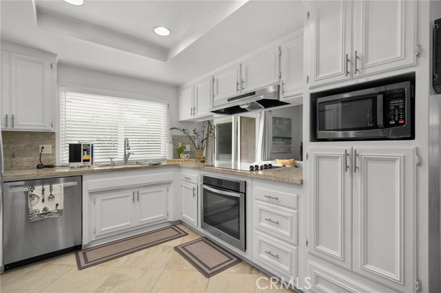 Detail Gallery Image 14 of 35 For 1660 W Sallie Ln, Anaheim,  CA 92802 - 4 Beds | 2 Baths