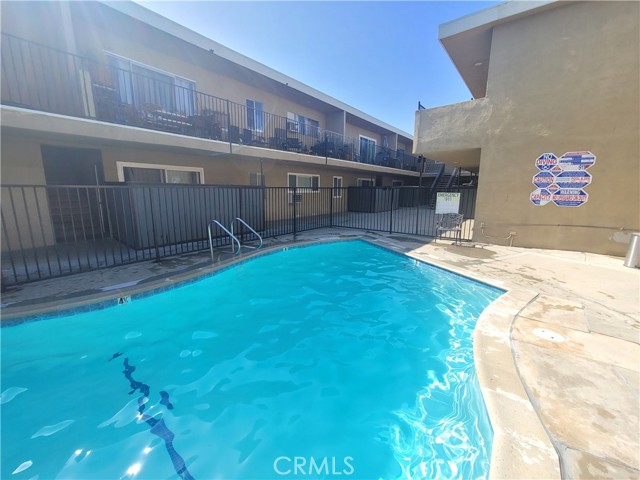 Detail Gallery Image 25 of 29 For 14609 Saticoy St #24,  Van Nuys,  CA 91405 - 2 Beds | 1/1 Baths