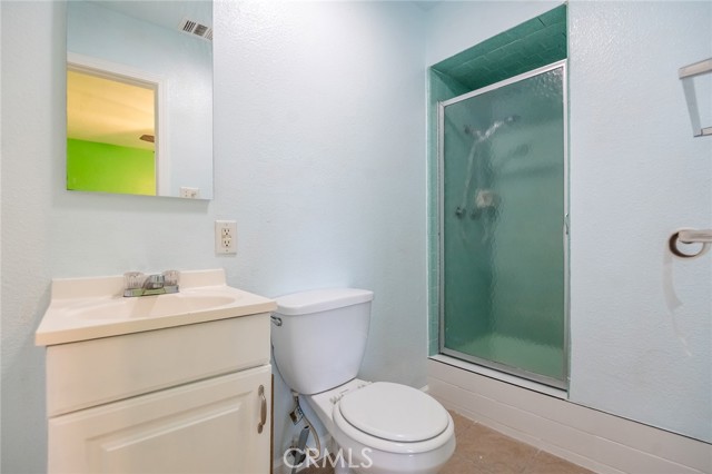 361 N B Street, Tulare CA: https://media.crmls.org/medias/4498e2b7-083d-41ee-8d3f-541ff9e4d403.jpg