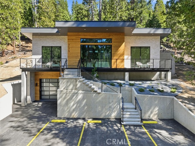 Image 0 of 62 For 7175 Yosemite Park