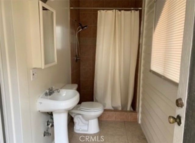 Detail Gallery Image 13 of 42 For 1228 S Catalina St, Los Angeles,  CA 90006 - – Beds | – Baths