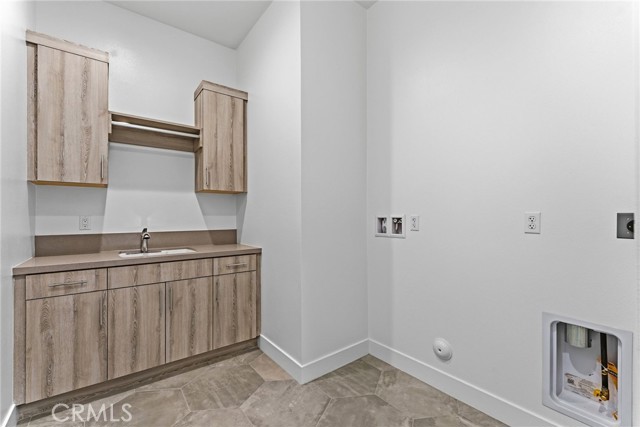 Detail Gallery Image 10 of 23 For 1403 Celadon St, Palm Springs,  CA 92262 - 3 Beds | 3 Baths