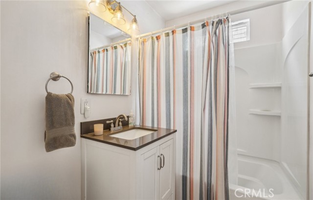 Detail Gallery Image 18 of 28 For 1120 9th St, Hermosa Beach,  CA 90254 - 2 Beds | 1 Baths